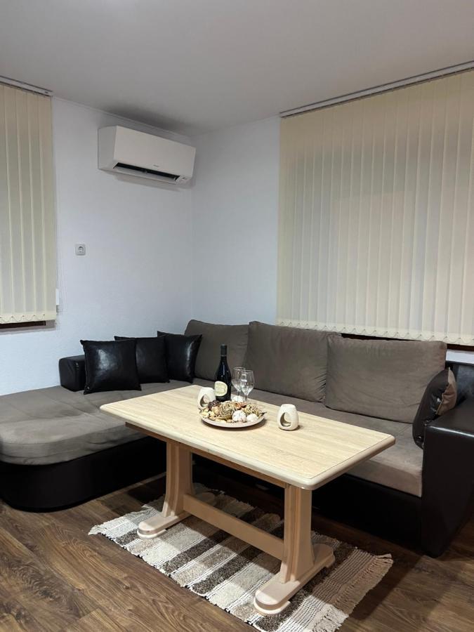 Guest House Tanevi Девин Екстериор снимка