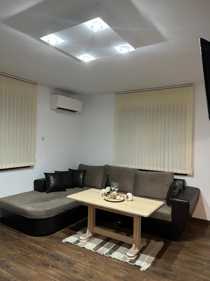 Guest House Tanevi Девин Екстериор снимка