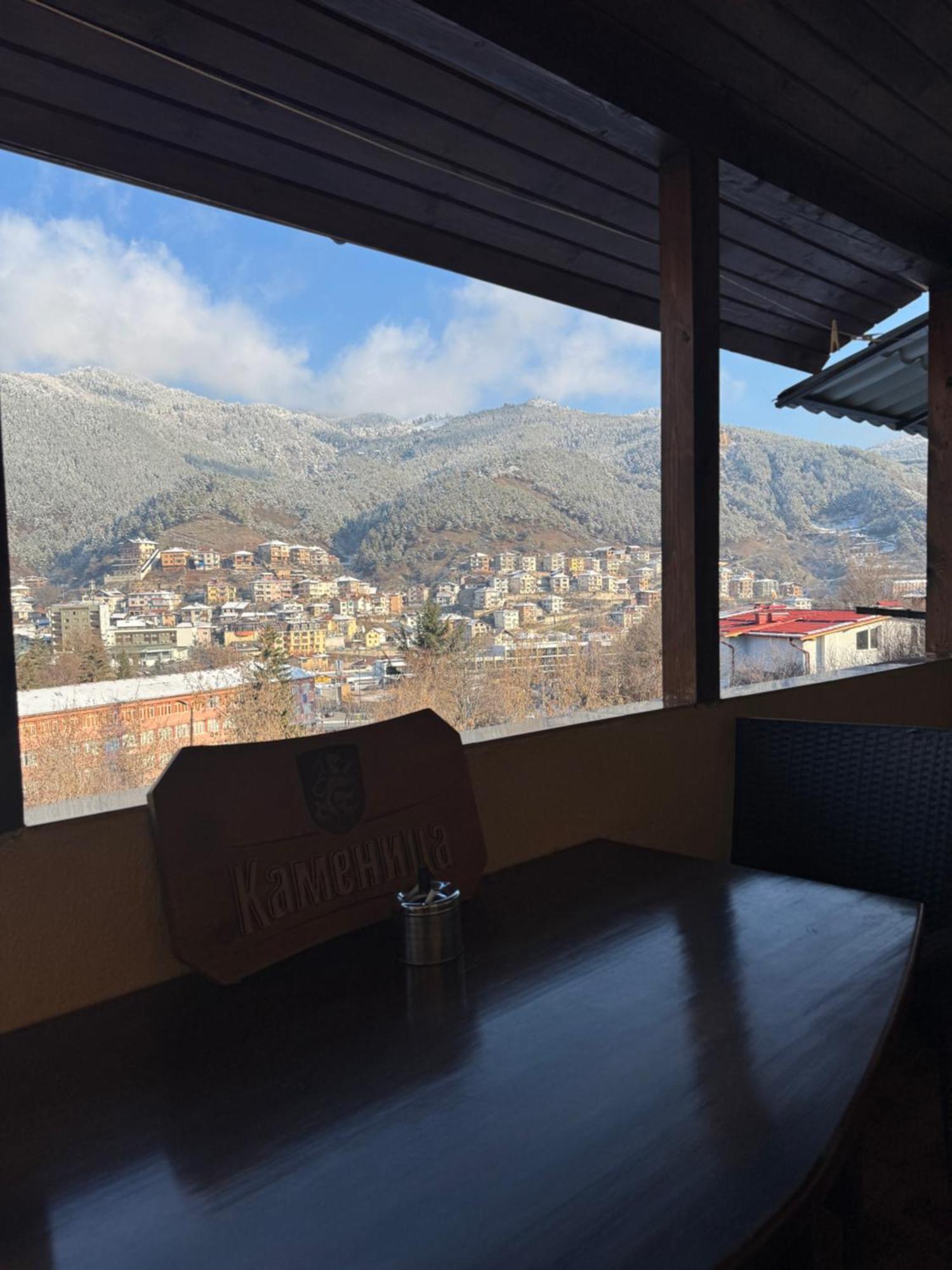 Guest House Tanevi Девин Екстериор снимка